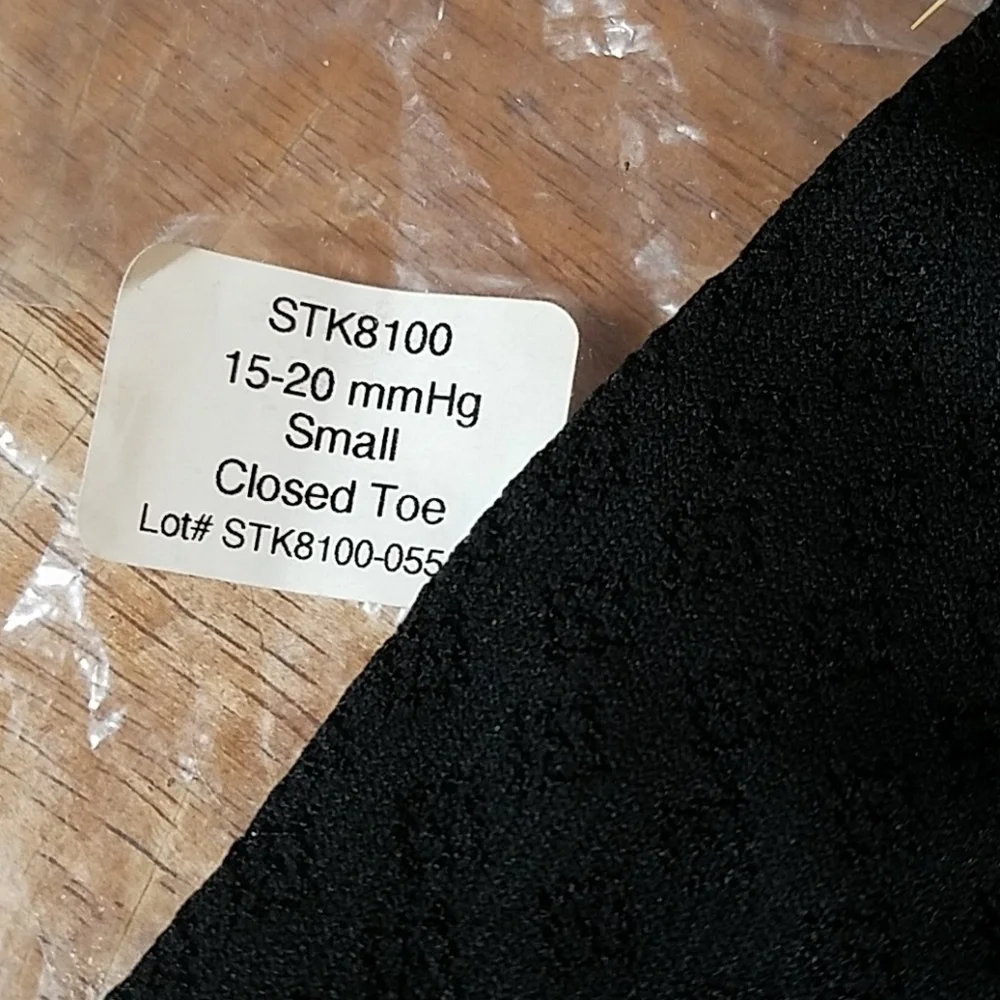 Black Knee High Closed Toe 15-20 mmHg Small